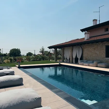 Residenza Monticelli Βίλα