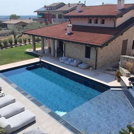 Residenza Monticelli Villa *